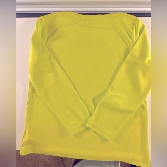 Old Navy Active Boys Athletic T shirt - Picture 3 of 5